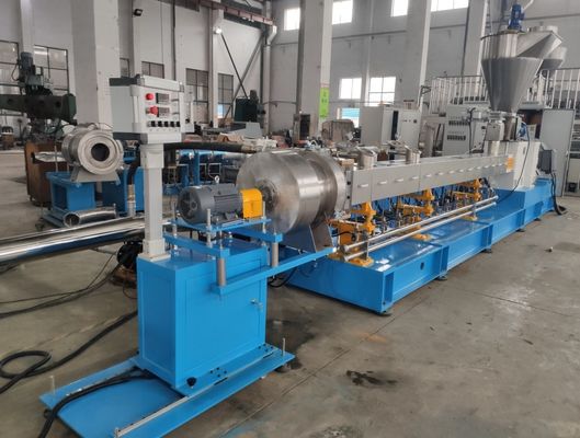 2.5 Tons/H Extruder Twin Screw Masterbatch PE PP Filler Machine LDPE HDPE Master Batch Machine with Motor Gearbox PLC Components